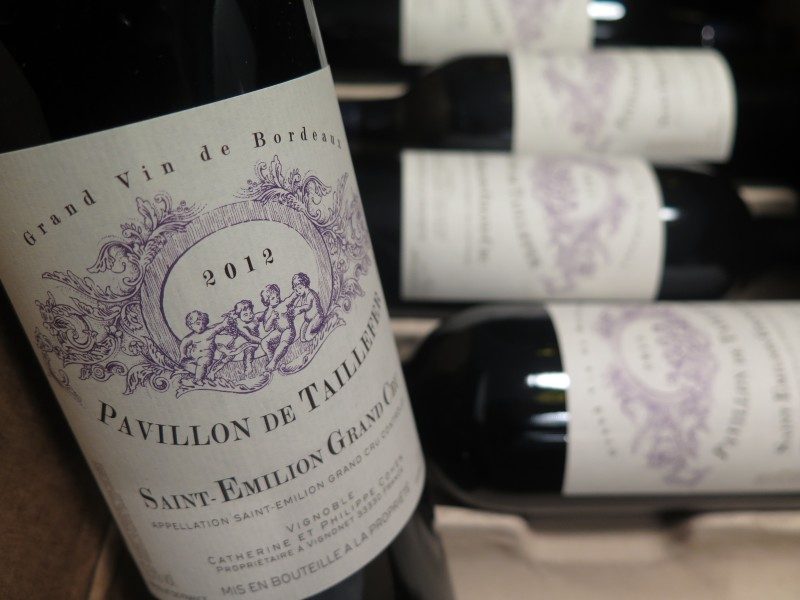 bottlesxo bottle bottles xo shanghai china suzhou hong kong bordeaux french red wine tip knowledge learn about wine why is french wine so good special good imported wine near me best app apps saint emillion lalande pomerol