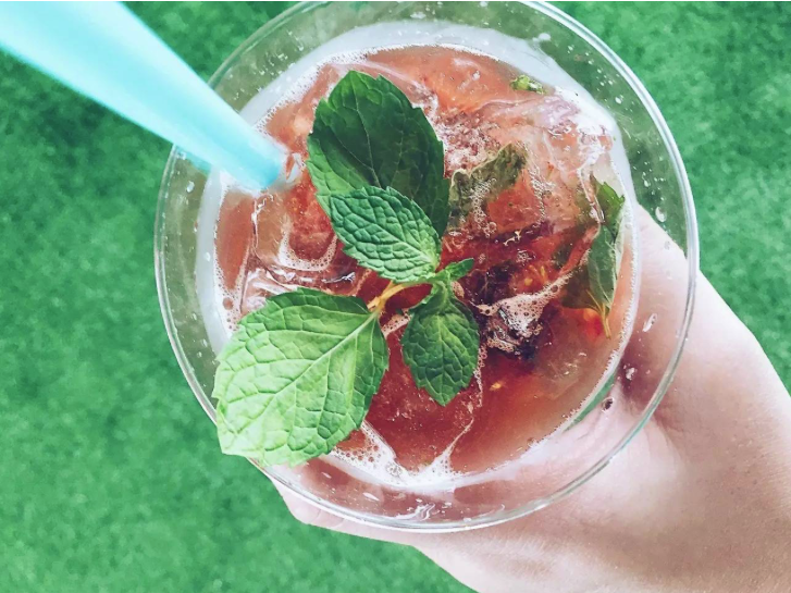 how to make rosé cocktails cocktail drinks punch wine cooler black rose champagne shanghai delivery app