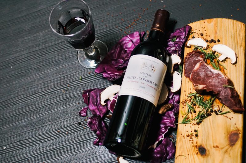 bottlesxo bottle bottles xo shanghai china suzhou hong kong bordeaux french red wine tip knowledge learn about wine why is french wine so good special good imported wine near me best app apps saint emillion lalande pomerol