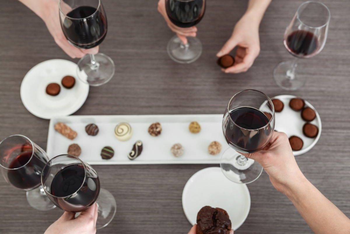 bottlesxo bottle bottles xo easter chocolate and wine pairing how to pair wine chocolate milk dark white easter eggs truffles champagne pinot noir zinfandel shiraz tipsfood