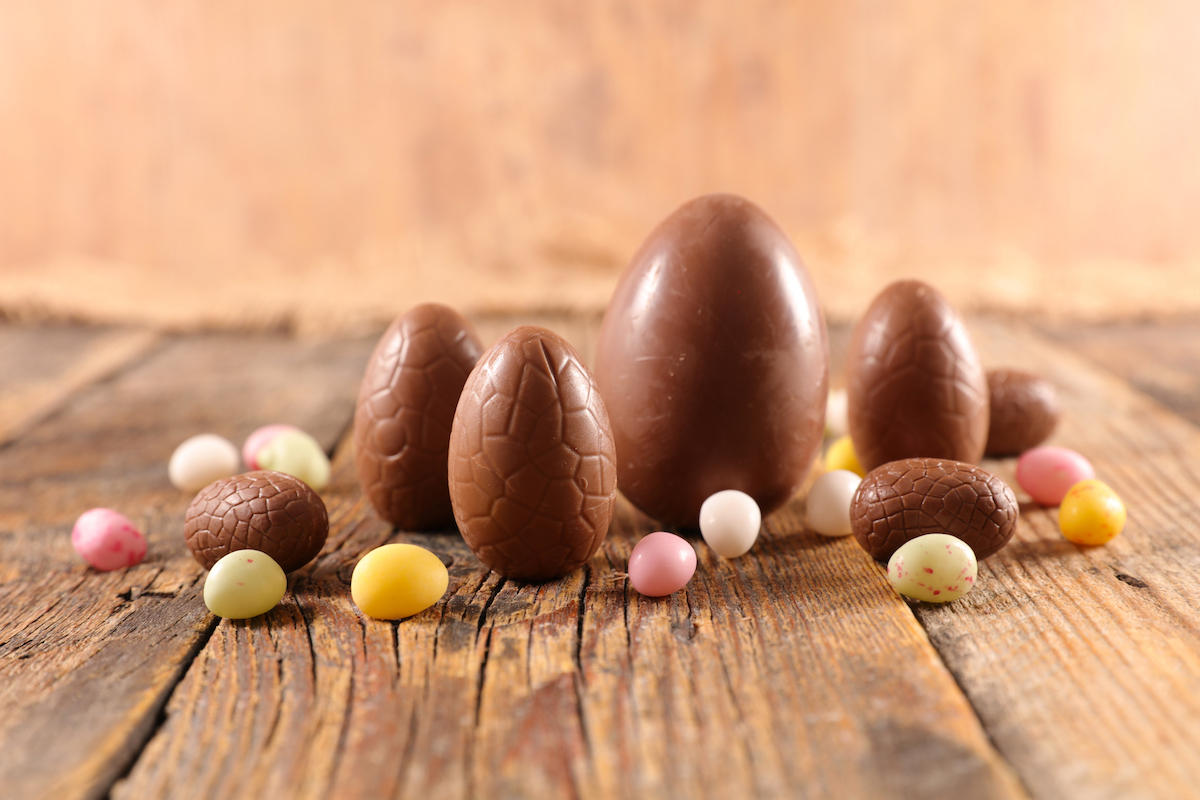 bottlesxo bottle bottles xo easter chocolate and wine pairing how to pair wine chocolate milk dark white easter eggs truffles champagne pinot noir zinfandel shiraz tipsfood